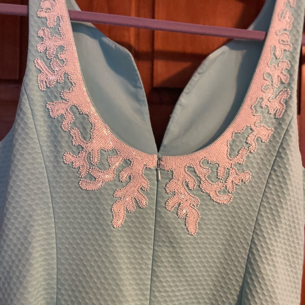 Excellent Condition Lilly Pulitzer Shift. - Picture 3 of 5